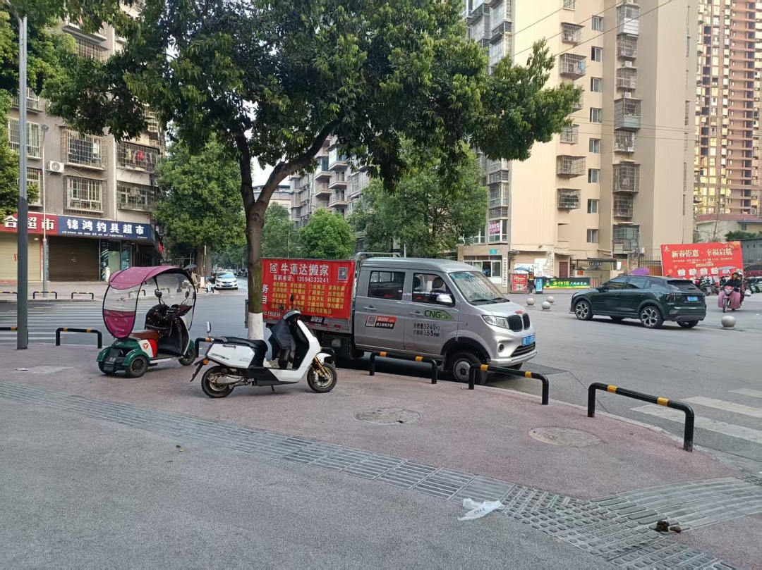 搬运车辆-牛通达搬家